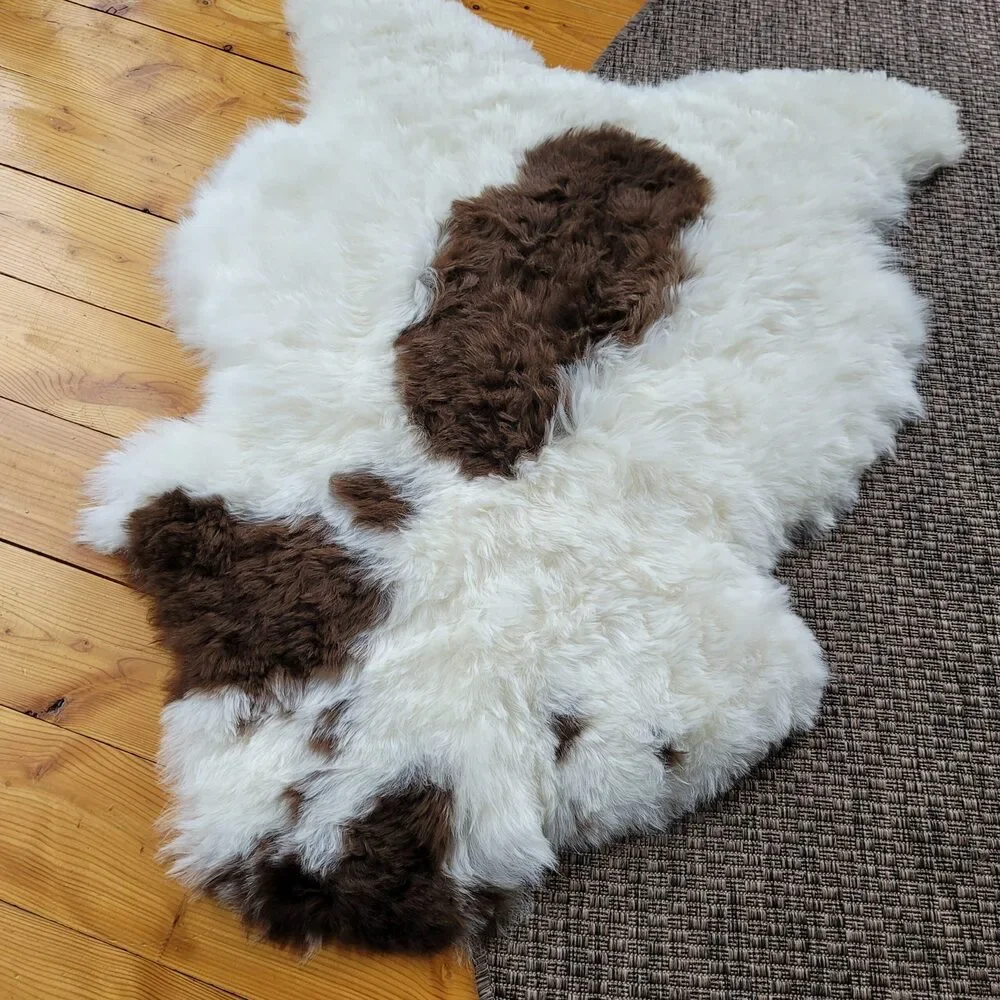 Genuine Icelandic Lambskin Rug Supple Flexible Brown Spots Pelt Throw 42